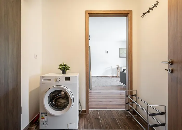 Iris Indigo Apartment
