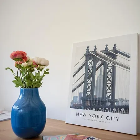 Iris Indigo Διαμέρισμα *